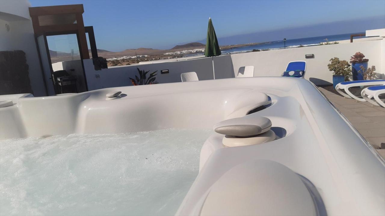 La Belle Vie Villa Famara Eksteriør billede
